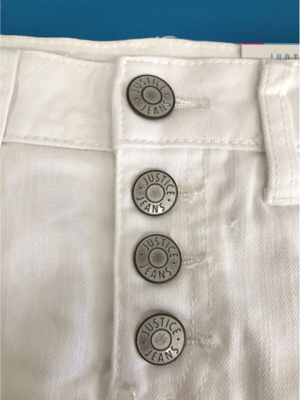 Justice Girls Skort. White with Snap Close. Distressed & Frayed Hem Size 8. NWT